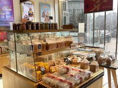 面包甜点陈列柜-皇家美孚(麦岛店)