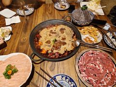 -旧街市鲜货老火锅(大光路店)