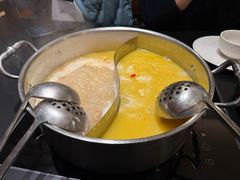 -鲜入唯煮·港式海鲜牛肉火锅(金宝街店)