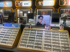 -镜客眼镜(浦江欢乐颂店)