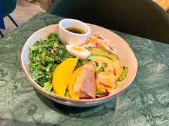 三文鱼牛油果色拉-BAKER&SPICE(环贸店)