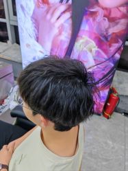 -藤野造型烫发染发