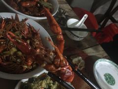 -冶建镜子·老南昌大排档·江西虾王(总店)