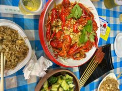 -老街烧烤大排档·地道湖北菜·龙虾馆(汉口火车站店)