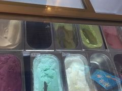 -鲍师傅糕点(百盛西南商都店)