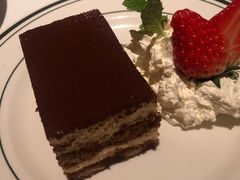 -Wolfgang’s Steakhouse 沃夫冈牛排馆(上海白玉兰广场店)