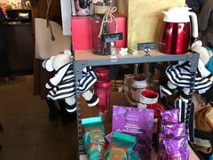 -星巴克臻选(盐城金鹰聚龙湖店)