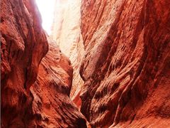 -天山神秘大峡谷