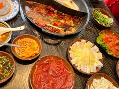 -冯校长老火锅(中联广场店)