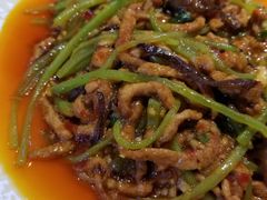 -万重锦·人文川菜馆(骡马市店)