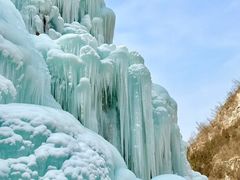 -大平台龙居瀑布旅游区