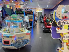 -反斗乐园π·电玩·高空拓展·蹦床(龙华天虹店)