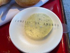 -弦月窗LUNETTE BY AMANDA(复兴路店)