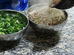 -正宗杨记普洱酸醋米线(总店)