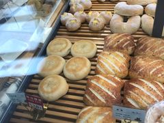 -焙丽拾光(麦凯乐直营店)