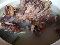 -亿诣蝎府炸酱面羊蝎子火锅(酷车小镇店)