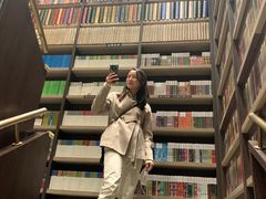 -钟书阁(群光广场店)