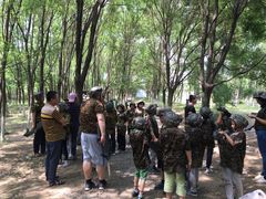 -亲兄弟真人CS团建拓展基地