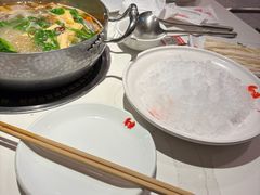 -七欣天香辣蟹火锅(闵行浦江欢乐颂店)