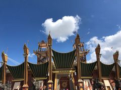 -七彩云南欢乐世界