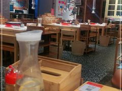 大堂-么肆烤肉·中式自助·烤肉大排档(街道口季佳PAI店)