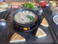 -有一锅·野生菌黑山羊腊排骨火锅(古城北门店)