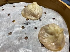 双拼小笼（蟹粉+鲜肉）-穿蒸引鲜·嗲记(正大广场店)