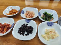 -亲昵春川鸡排(韩国美食街店)