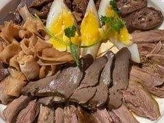 招牌卤狮头鹅七拼-潮界(虹桥新天地店)