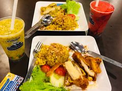 -Pier 21 (Terminal 21 Asok)