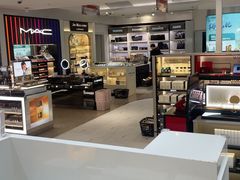 -日上免税店(三径路t3店)