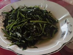 -灶头屋里