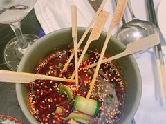 红鼎上上签-红鼎豆捞·非遗鲍皇汤火锅(宝丰路店)