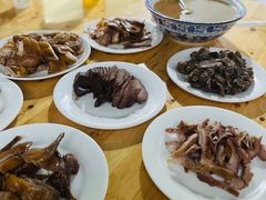 卤鸽子-清泉馆(望江路店)