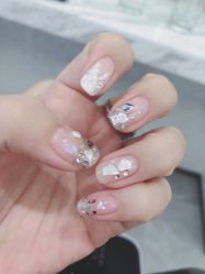 -赫本轻奢美颜中心