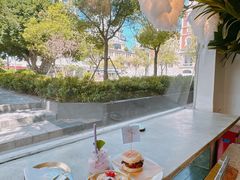-野草莓自由市场