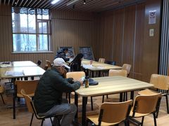 -漕河泾街道图书馆(漕河泾社区文化活动中心店)