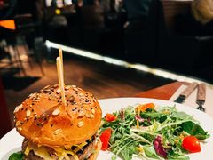 爆炸松露牛蘑王和牛汉堡-京A Taproom·精酿餐吧(CBD店)