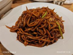 -山楂树融合菜餐厅