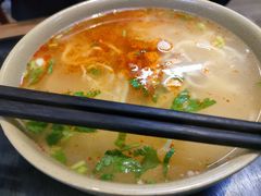 -亮亮面馆(经六路店)