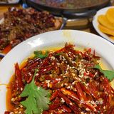 昆明🐟不能没吃过美味的老坛酸菜鱼苗火锅