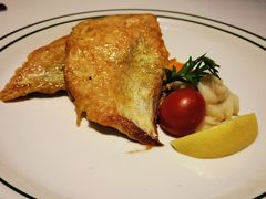 -塔道斯西餐厅(中央大街店)