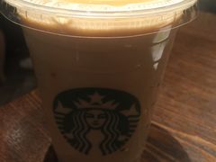 -星巴克臻选(南京金茂览秀城店)