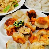 这家东北风味小馆现包现煎的酸菜烤饺绝了‼️
