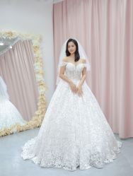 -LOVE SHINE婚纱·红鼎庄龙凤褂·妈妈装定制