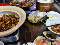 -富正毅三下锅·湘西韵味(天门山索道店)