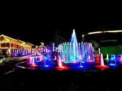 -百里峡七彩艺术小镇