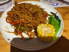 -月亮眼花园餐厅书吧酒吧