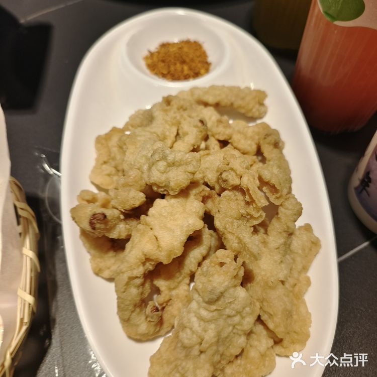 香浓芝士与牛蛙碰撞出的双倍快乐，芝士裹着蛙肉