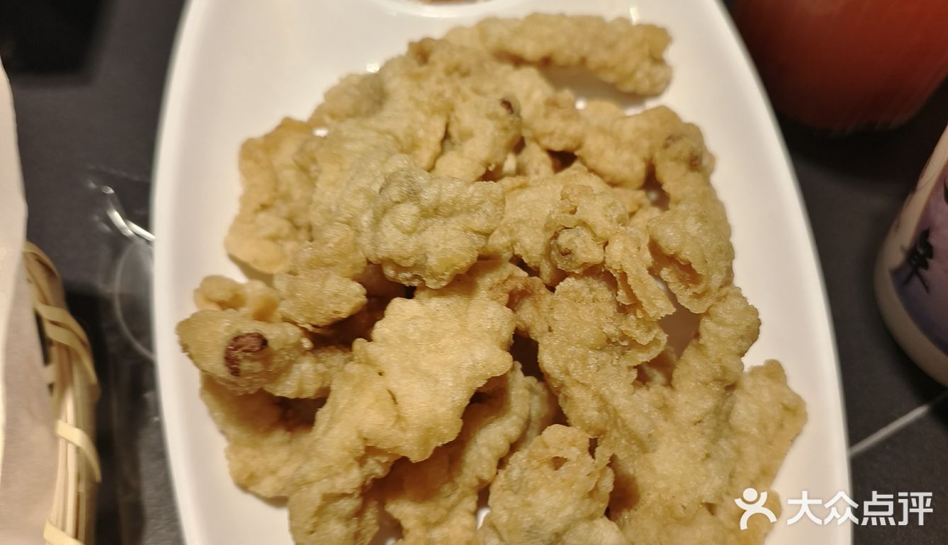香浓芝士与牛蛙碰撞出的双倍快乐，芝士裹着蛙肉